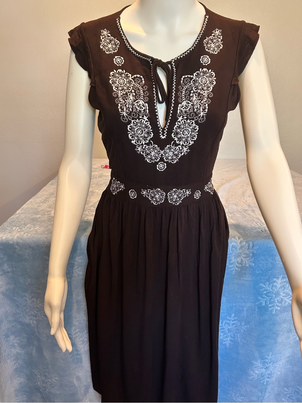 Mark Richards Collection Embroidered Boho Dress L (Runs Small / Fits S-M)
